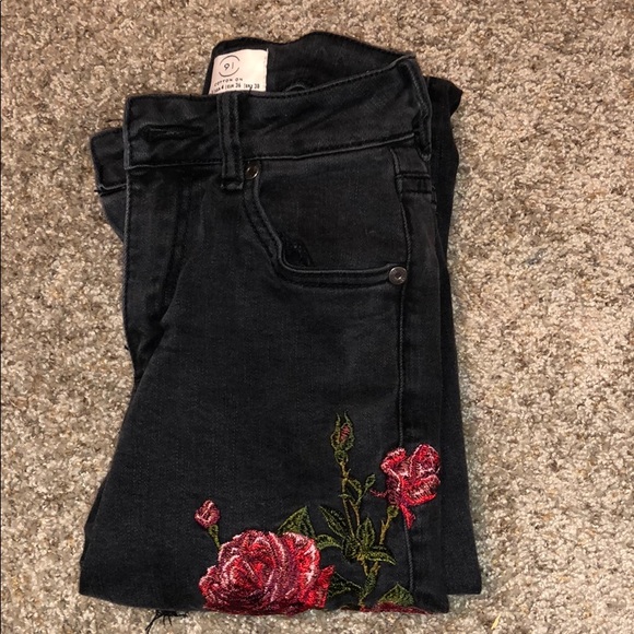 Cotton on black jeans with floral print - Picture 2 of 3